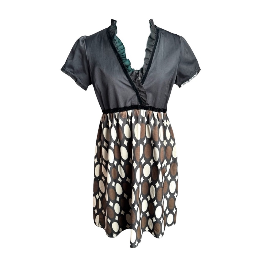 Chic Fossil Ruffled V-Neck Dress - Picture 3 of 11